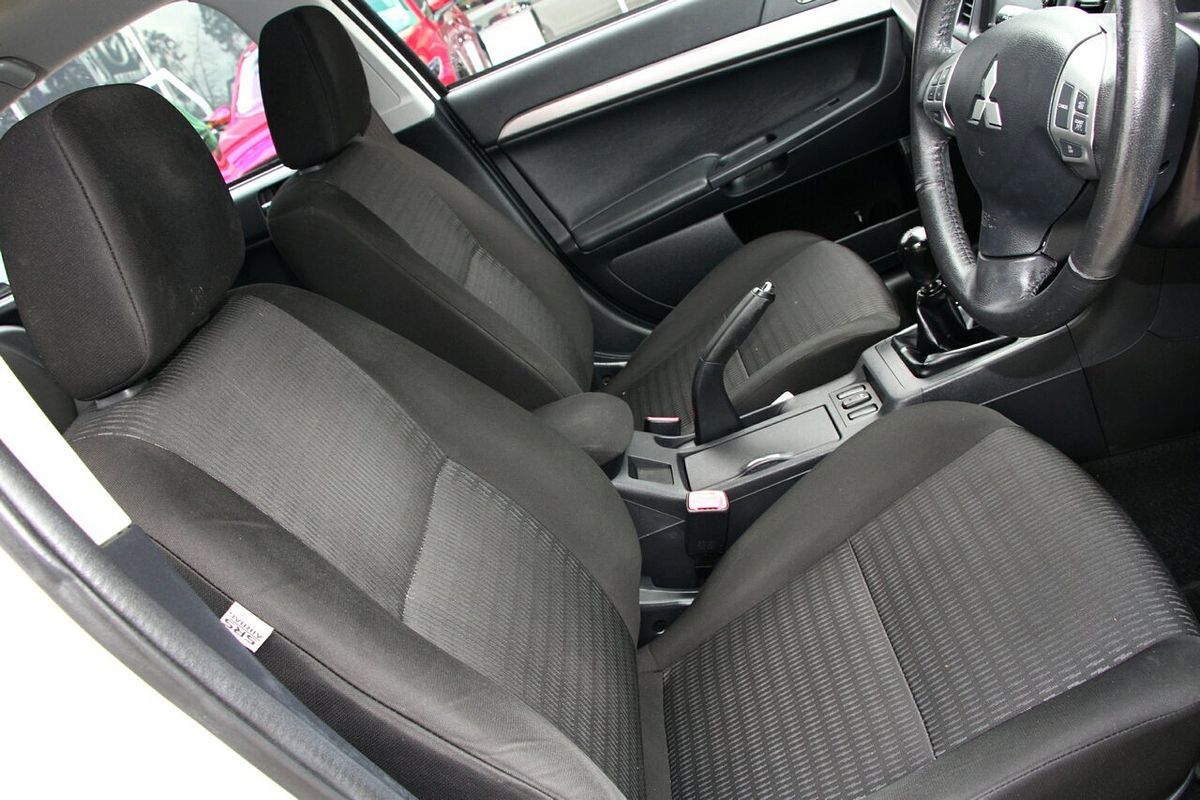 2012 Mitsubishi Lancer ES CJ