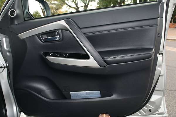 2024 Mitsubishi Pajero Sport Exceed QF