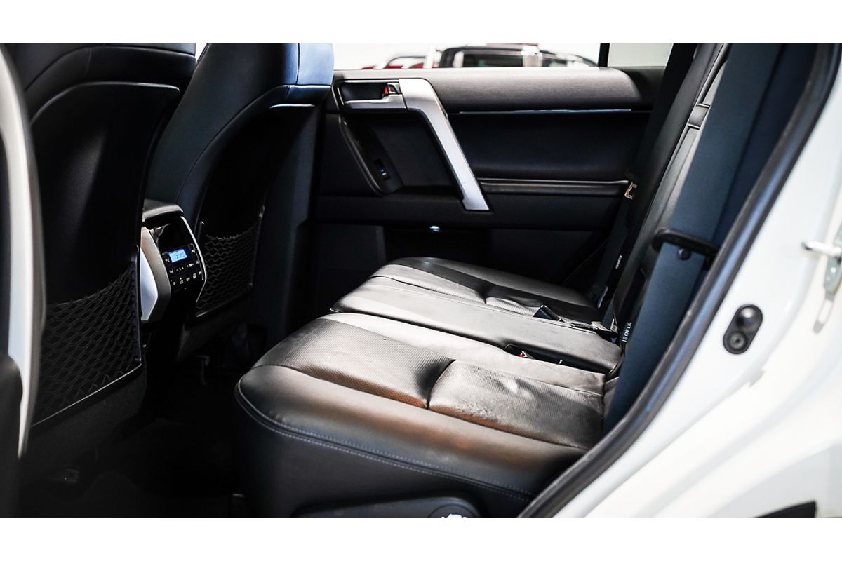 2020 Toyota Landcruiser Prado Kakadu GDJ150R
