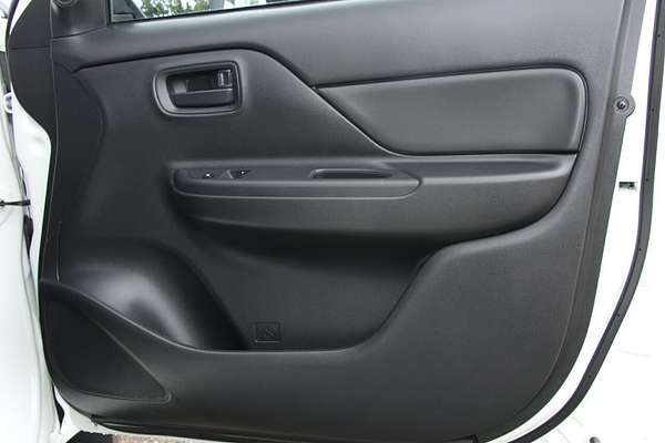 2024 Mitsubishi Triton GLX MR Rear Wheel Drive