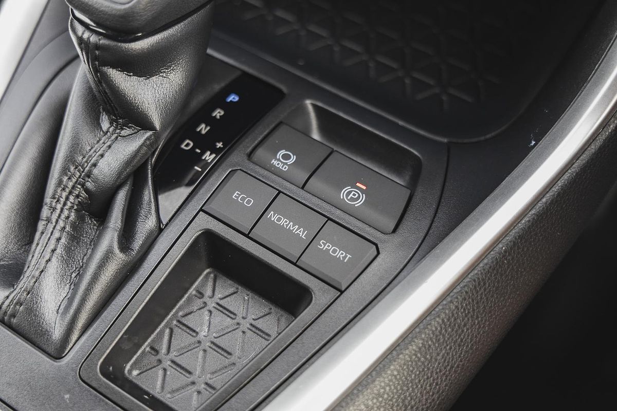 2020 Toyota RAV4 GX MXAA52R