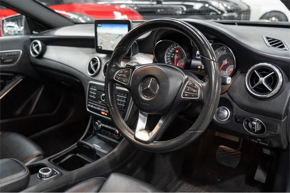 2017 Mercedes-Benz GLA-Class GLA250 X156