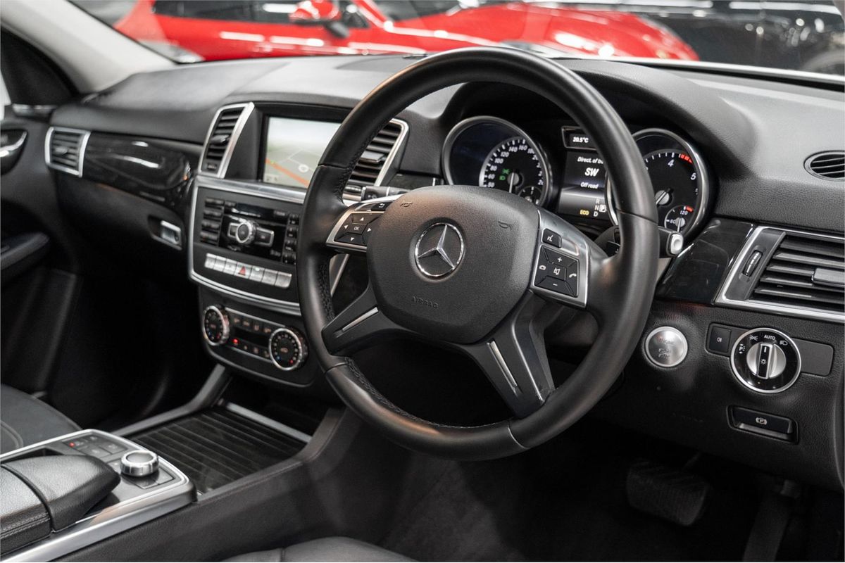 2015 Mercedes-Benz M-Class ML350 BlueTEC W166