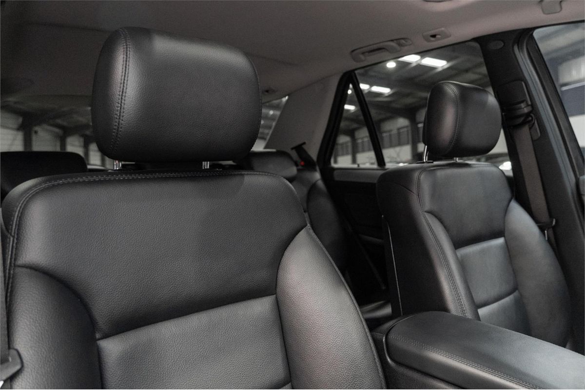 2011 Mercedes-Benz M-Class ML300 CDI BlueEFFICIENCY W164