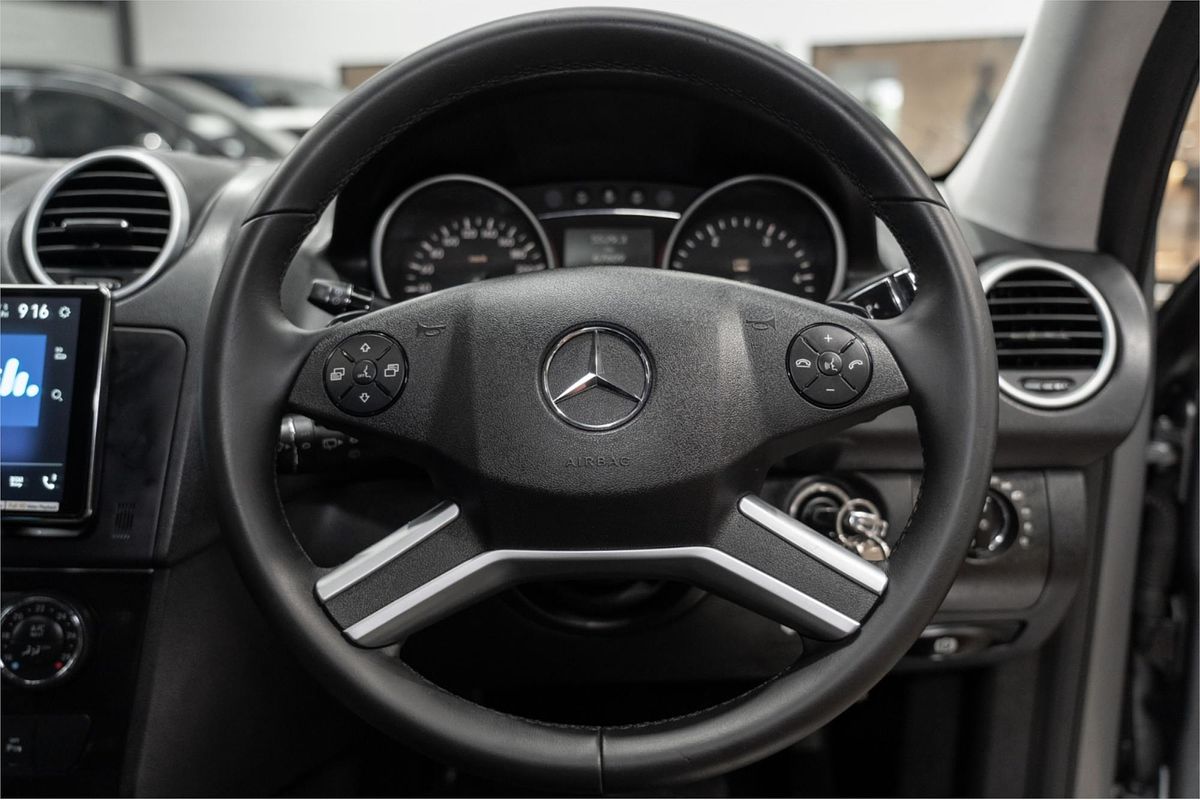 2011 Mercedes-Benz M-Class ML300 CDI BlueEFFICIENCY W164