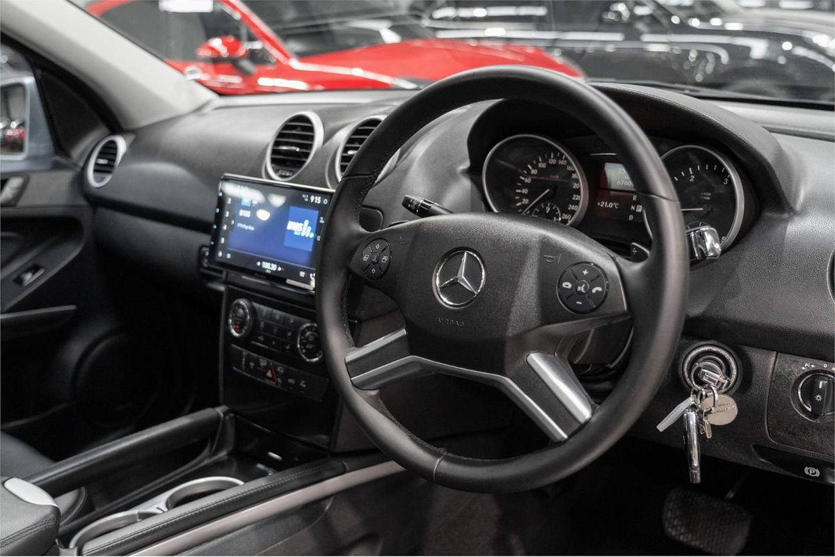 2011 Mercedes-Benz M-Class ML300 CDI BlueEFFICIENCY W164