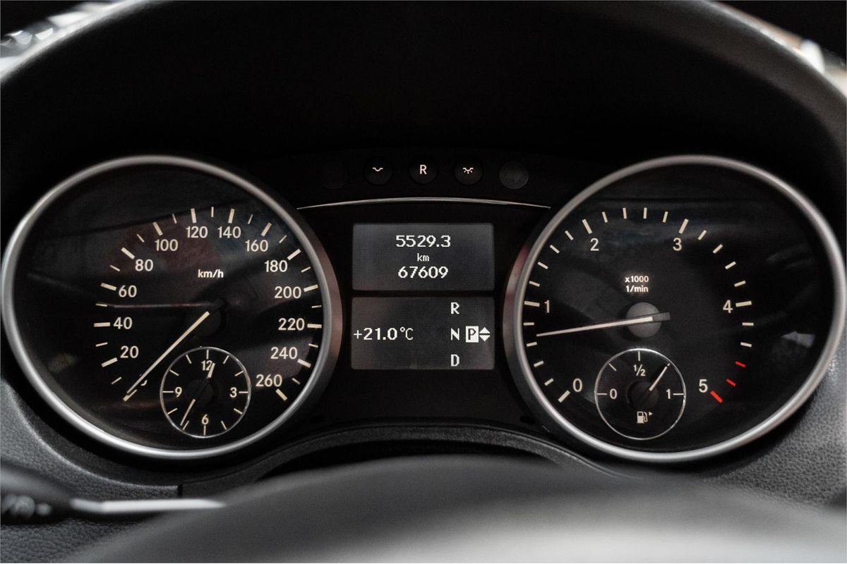 2011 Mercedes-Benz M-Class ML300 CDI BlueEFFICIENCY W164