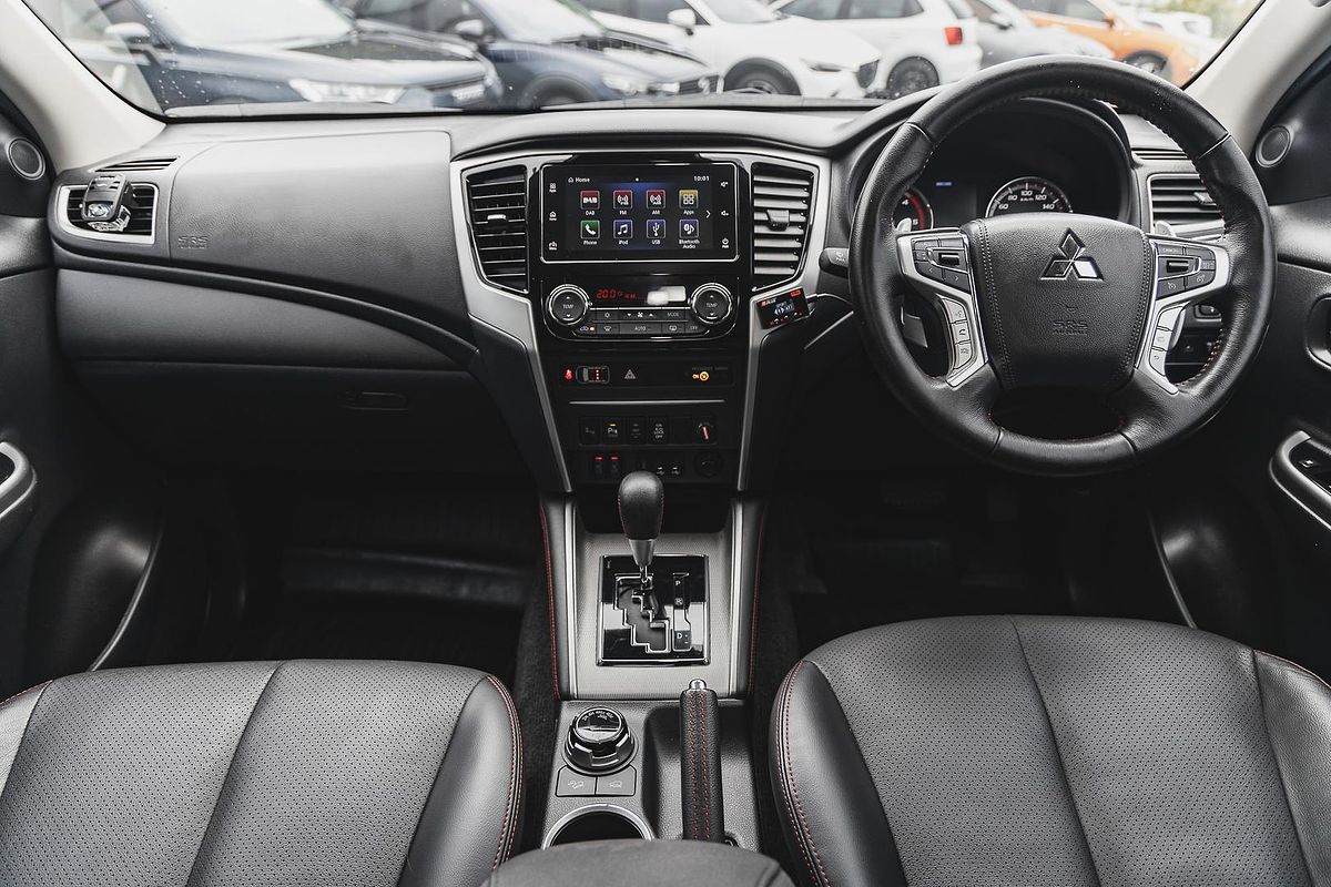 2023 Mitsubishi Triton GLS MR 4X4