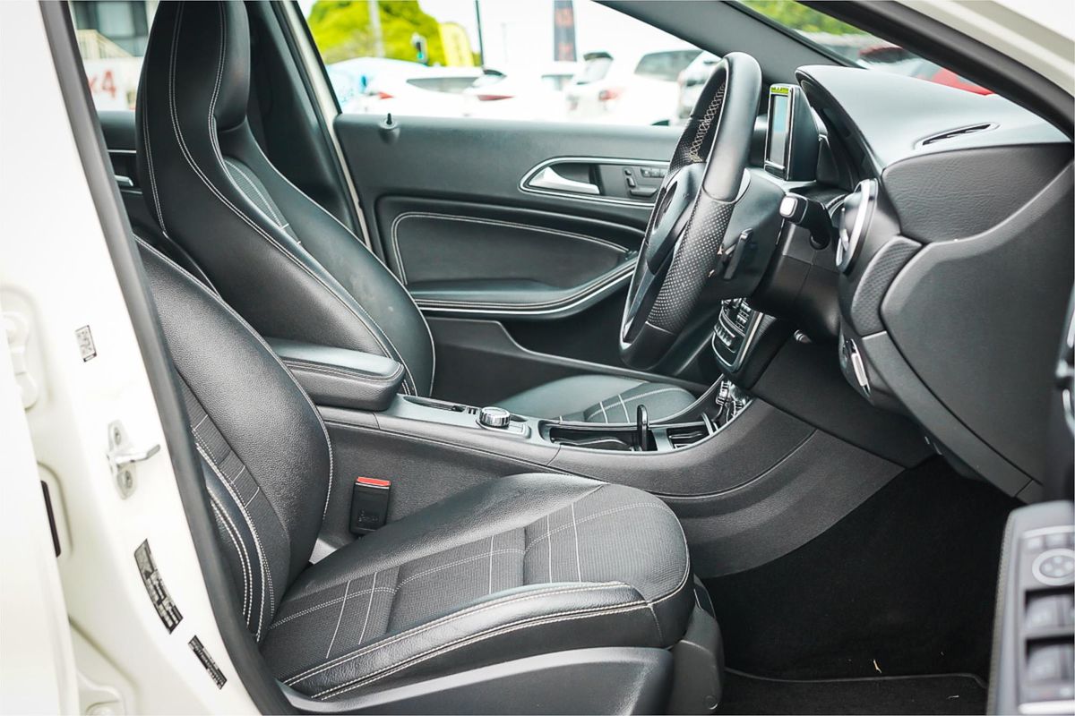 2015 Mercedes-Benz A-Class A200 W176