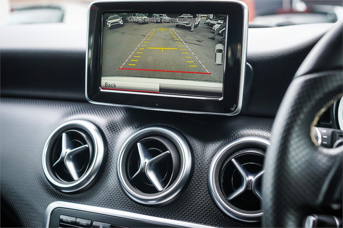 2015 Mercedes-Benz A-Class A200 W176