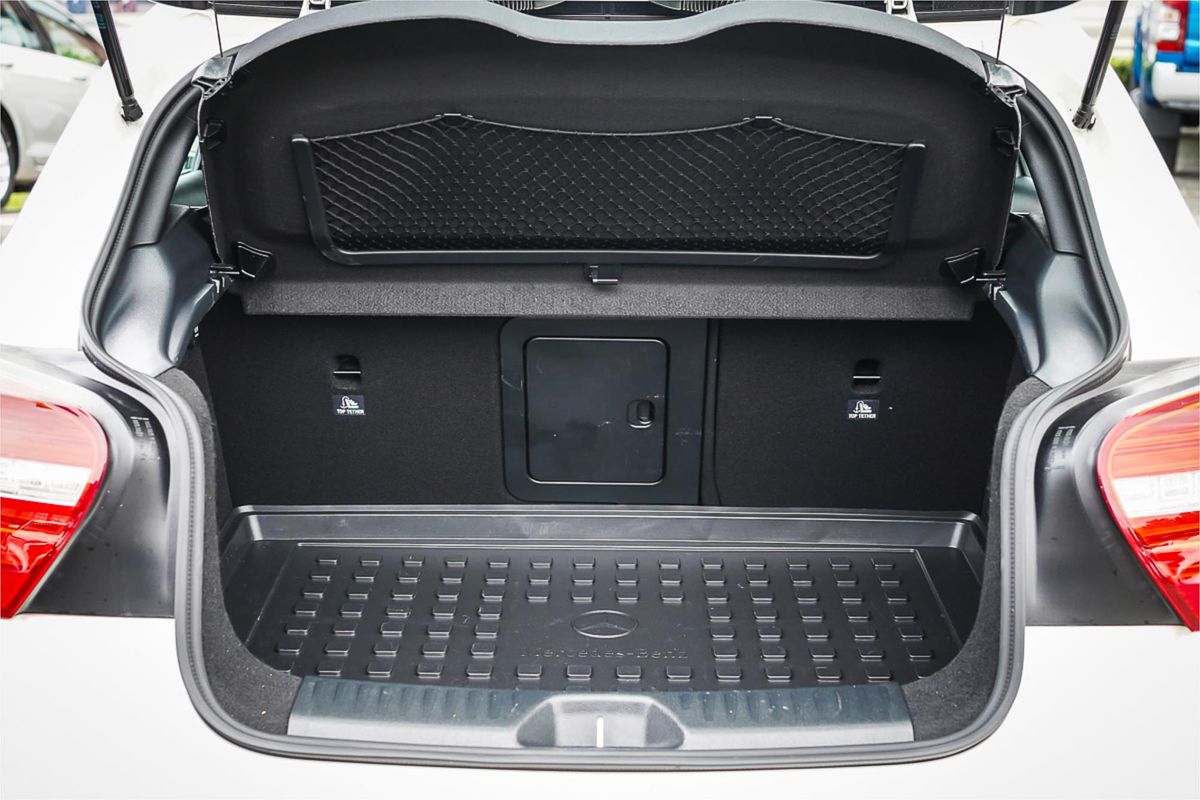 2015 Mercedes-Benz A-Class A200 W176