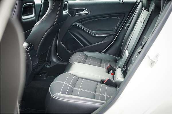2015 Mercedes-Benz A-Class A200 W176