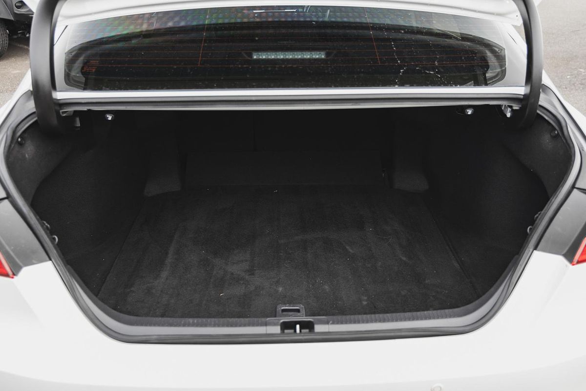 2019 Toyota Camry Ascent ASV70R