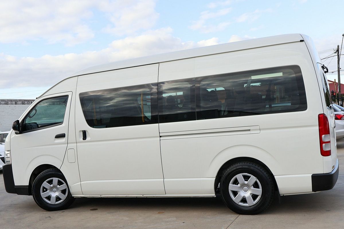 2018 Toyota Hiace Commuter TRH223R