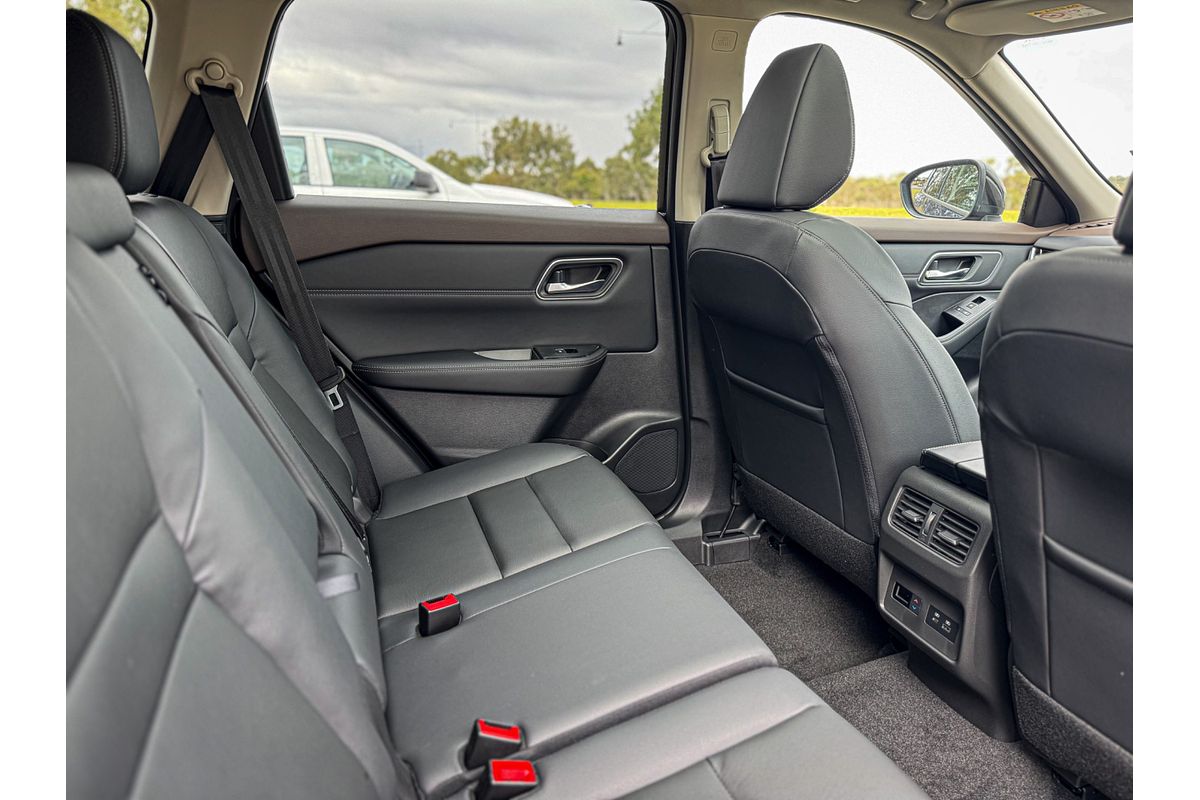 2025 Nissan X-TRAIL Ti T33