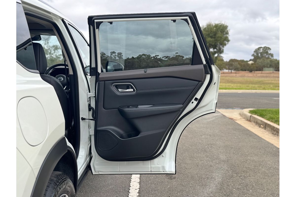 2025 Nissan X-TRAIL Ti T33