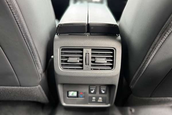 2025 Nissan X-TRAIL Ti T33