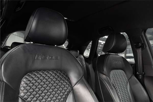 2016 Audi RS Q3 8U