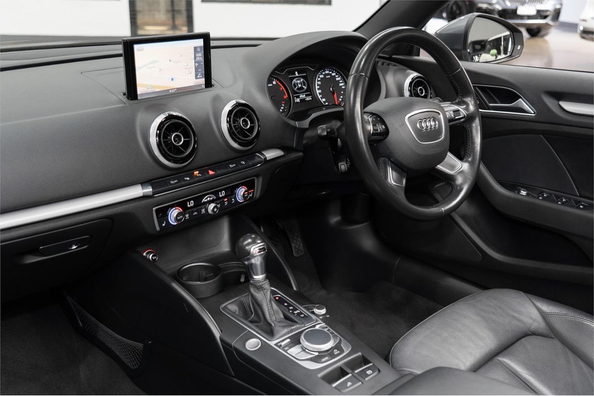 2016 Audi A3 Attraction 8V