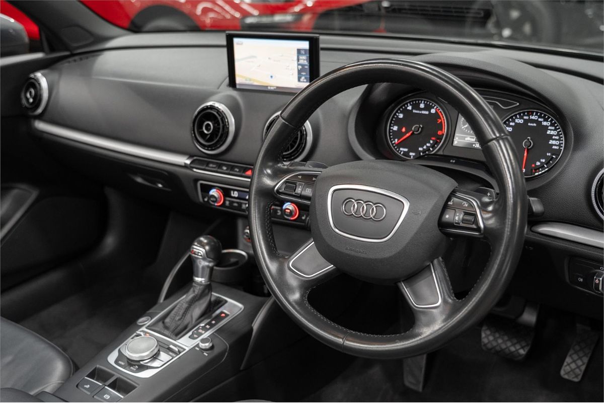 2016 Audi A3 Attraction 8V
