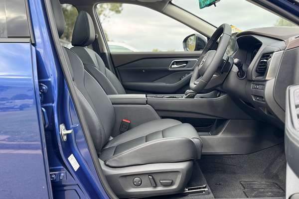 2025 Nissan X-TRAIL Ti T33