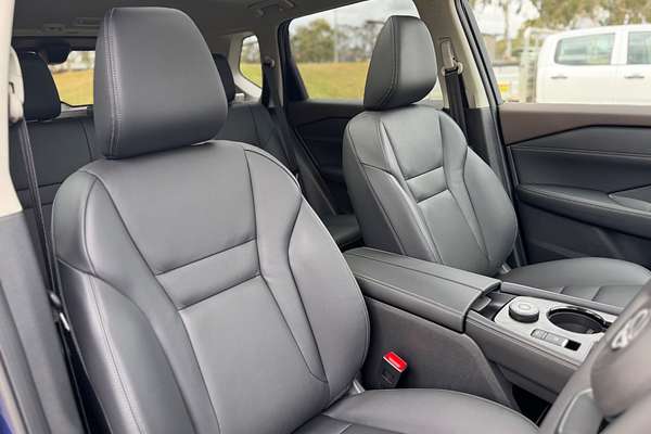 2025 Nissan X-TRAIL Ti T33