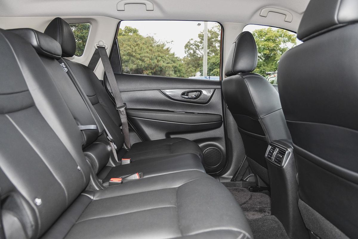2021 Nissan X-TRAIL ST-L T32