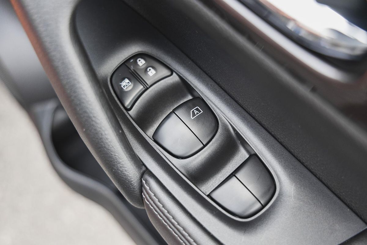 2021 Nissan X-TRAIL ST-L T32