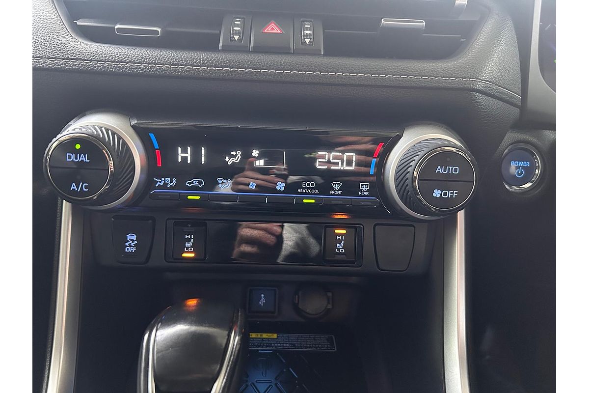 2020 Toyota RAV4 Cruiser AXAH54R