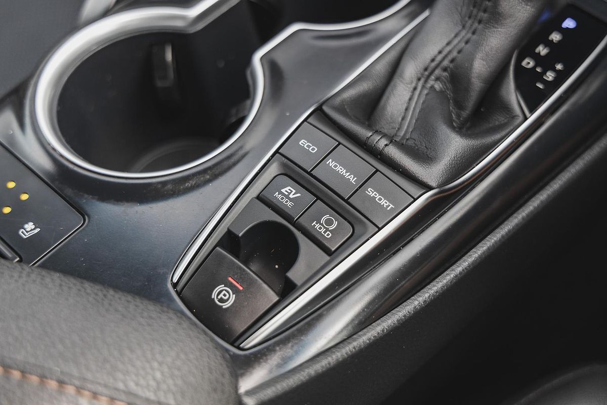 2021 Toyota Camry SL AXVH70R