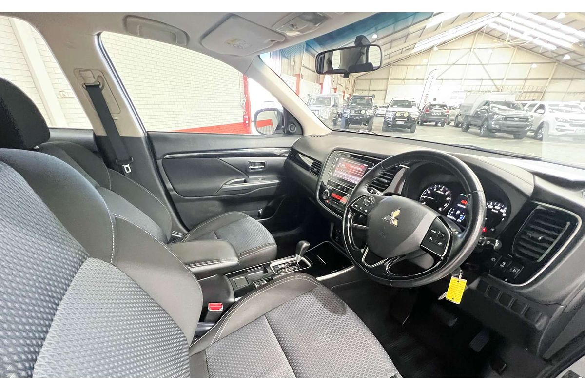 2018 Mitsubishi Outlander ES ZL