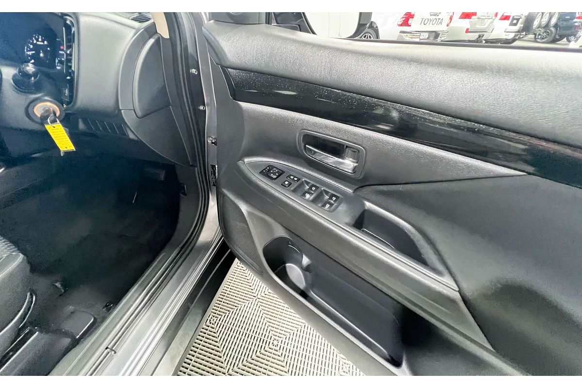 2018 Mitsubishi Outlander ES ZL