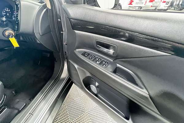 2018 Mitsubishi Outlander ES ZL