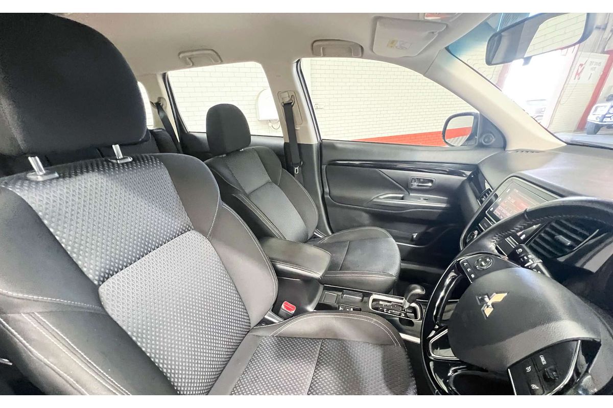 2018 Mitsubishi Outlander ES ZL