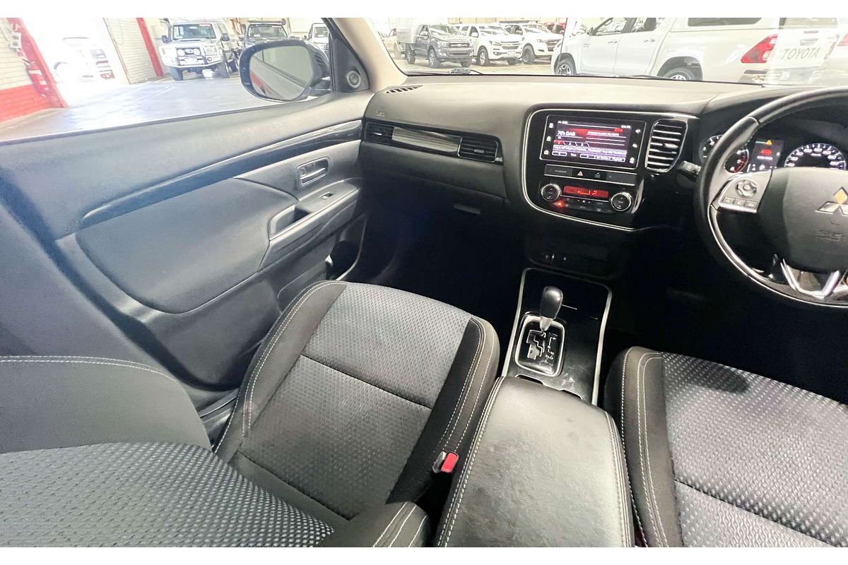 2018 Mitsubishi Outlander ES ZL