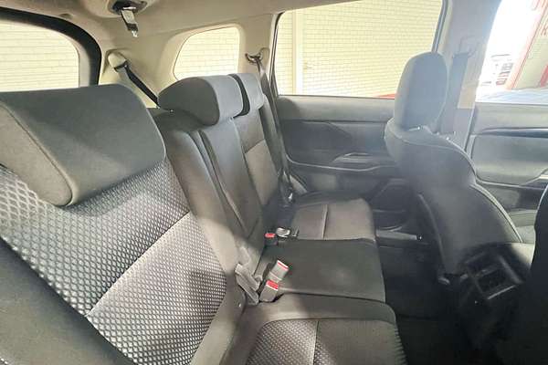 2018 Mitsubishi Outlander ES ZL