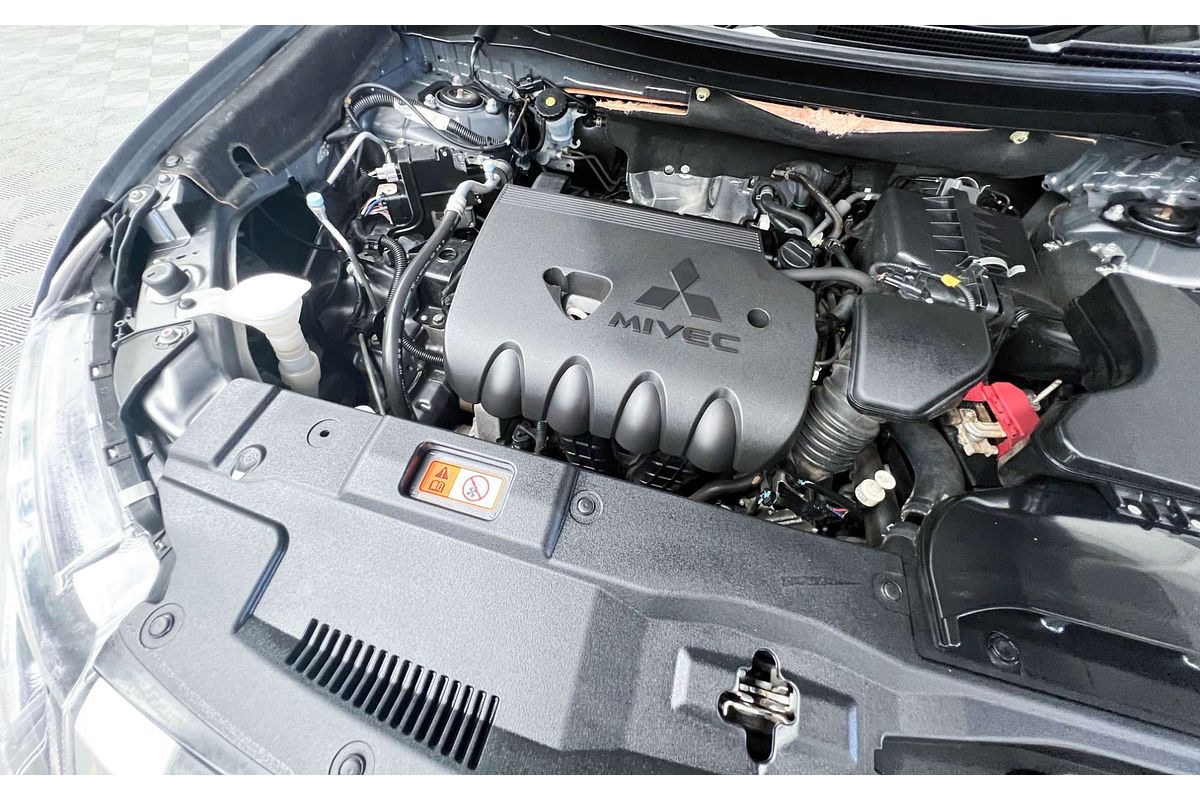 2018 Mitsubishi Outlander ES ZL