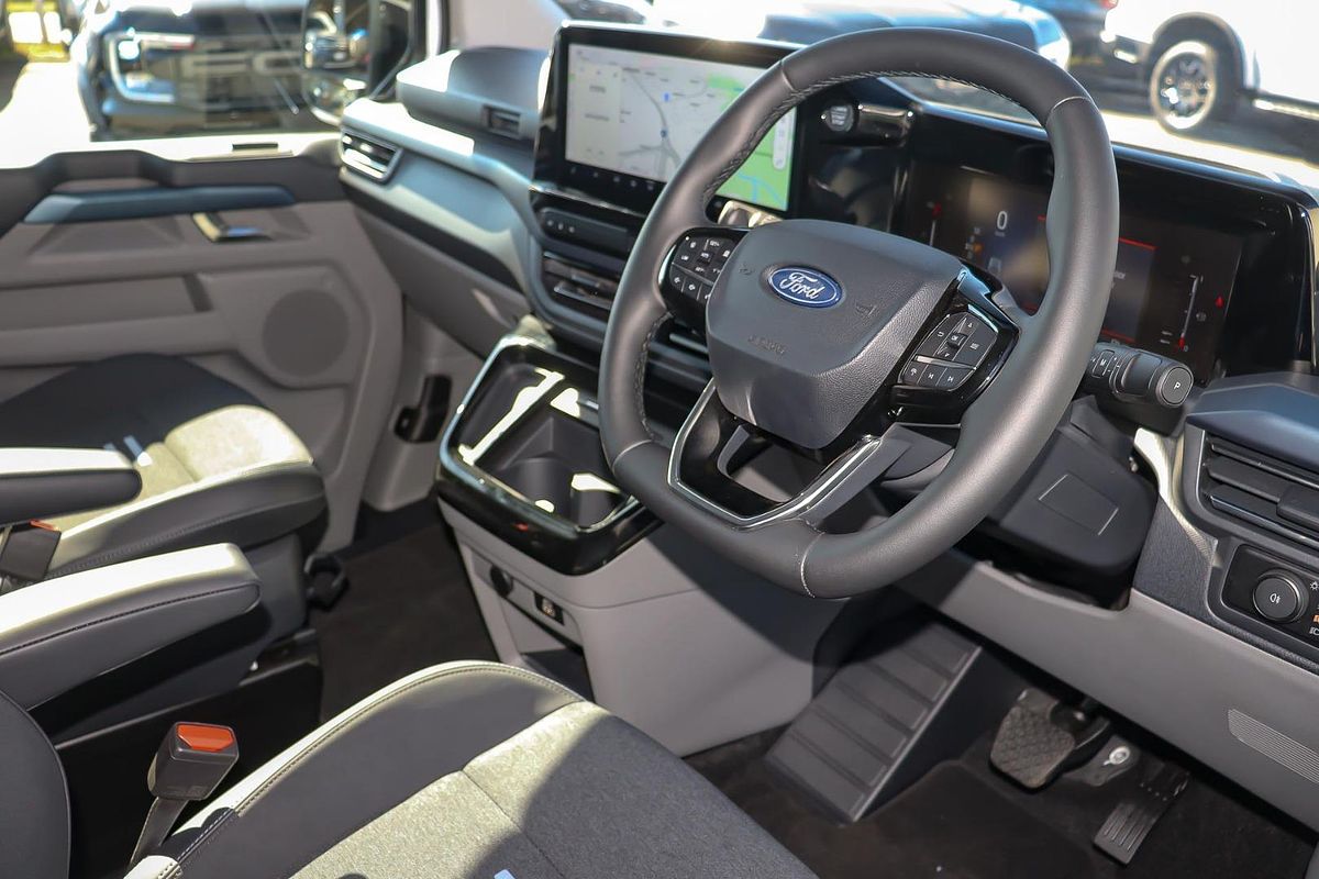 2024 Ford Tourneo Active AV SWB