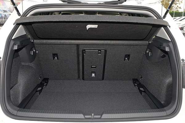 2025 Volkswagen Golf 110TSI Style 8.5