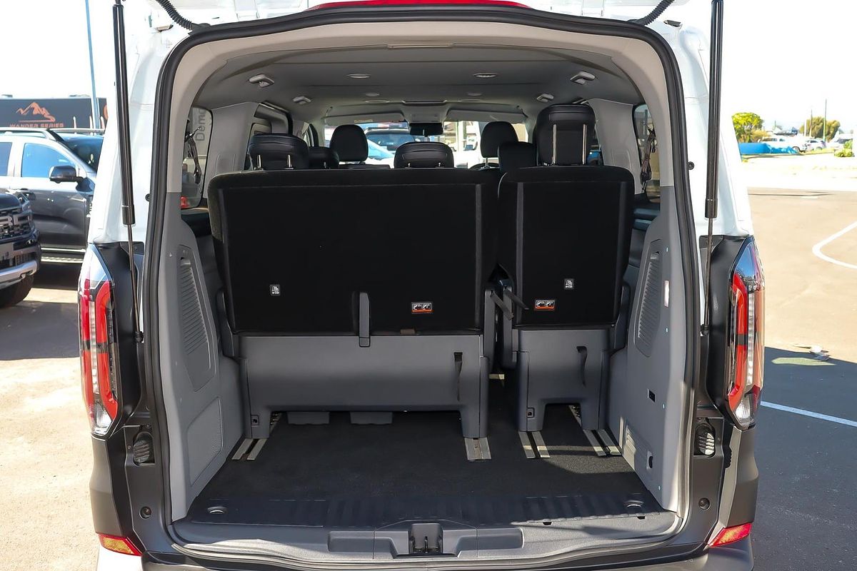 2024 Ford Tourneo Active AV SWB