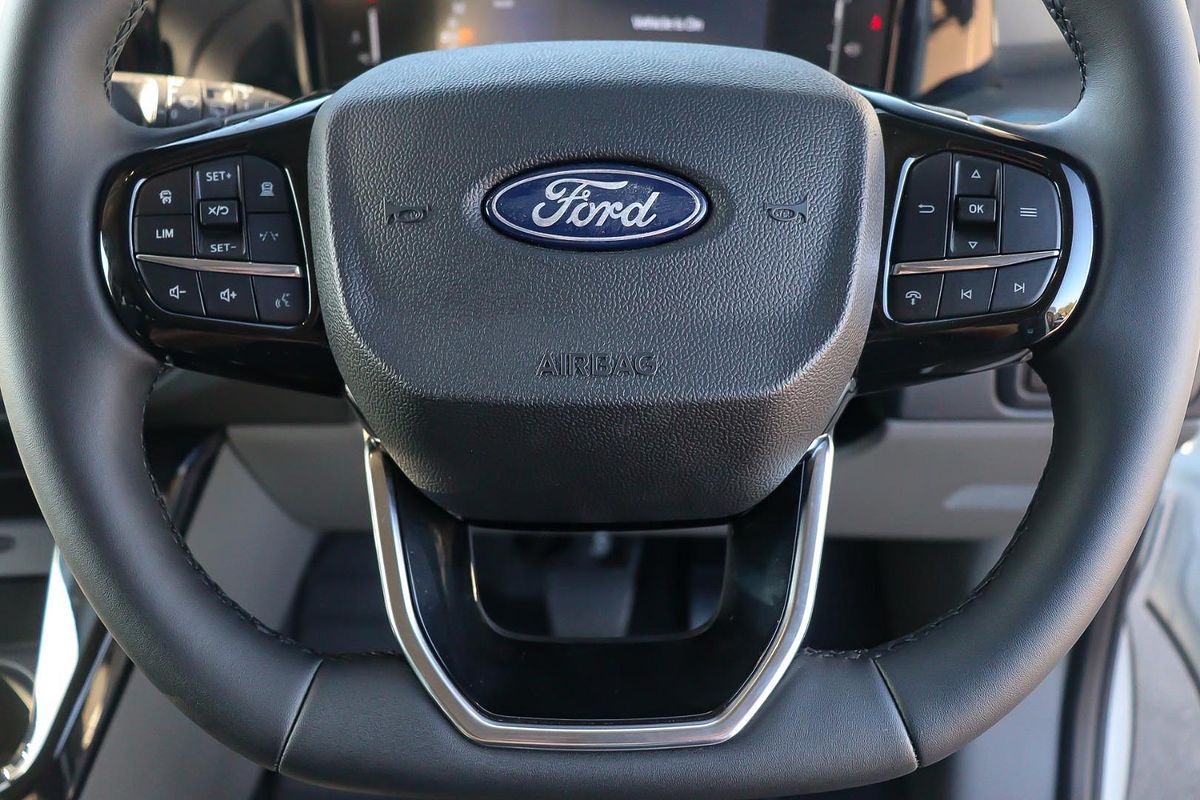 2024 Ford Tourneo Active AV SWB