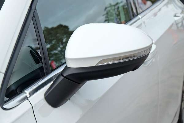 2025 Volkswagen Golf 110TSI Style 8.5