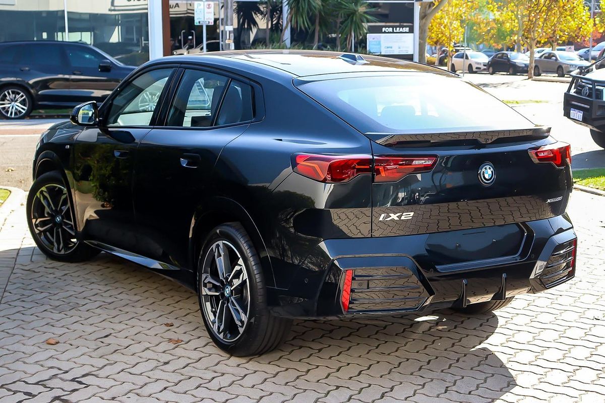 2024 BMW iX2 xDrive30 M Sport U10