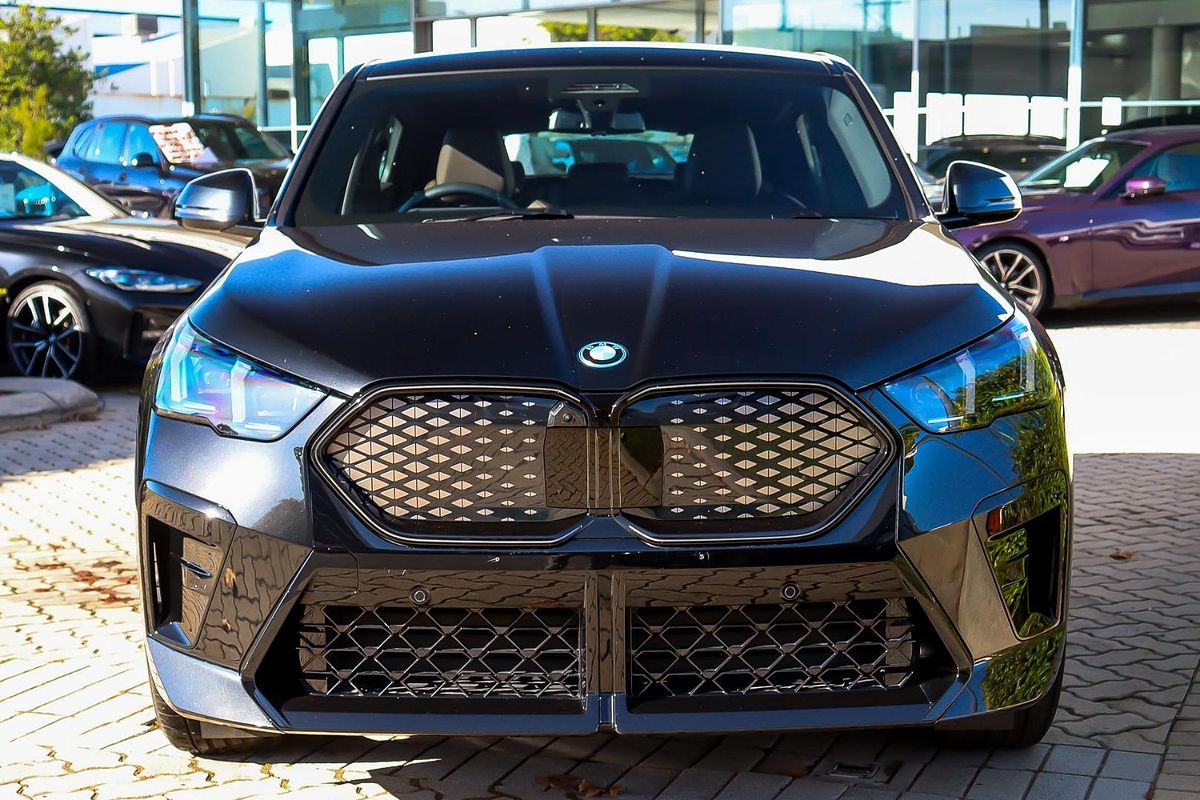 2024 BMW iX2 xDrive30 M Sport U10