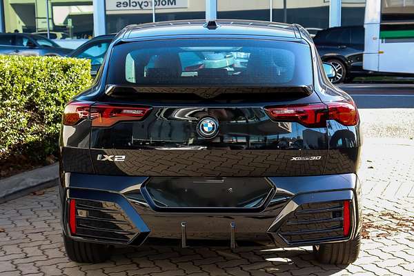 2024 BMW iX2 xDrive30 M Sport U10