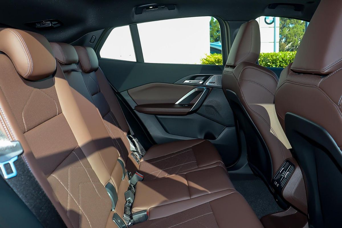 2024 BMW iX2 xDrive30 M Sport U10