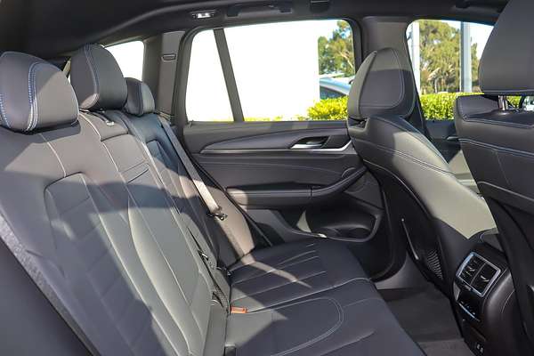 2024 BMW iX3 M Sport G08