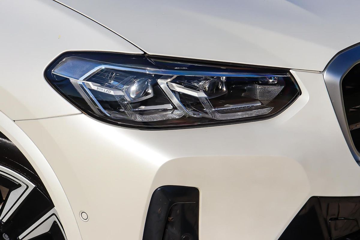 2024 BMW iX3 M Sport G08