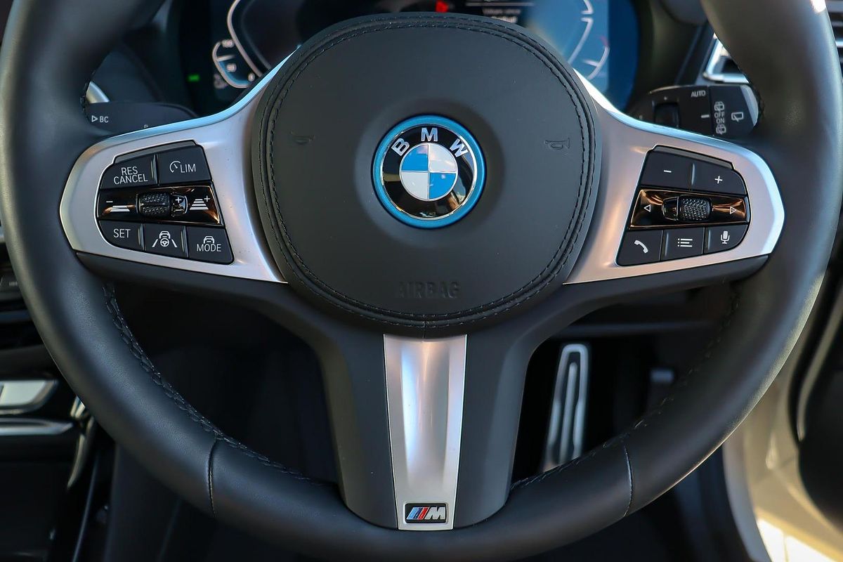 2024 BMW iX3 M Sport G08