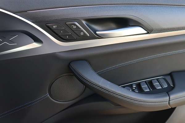 2024 BMW iX3 M Sport G08